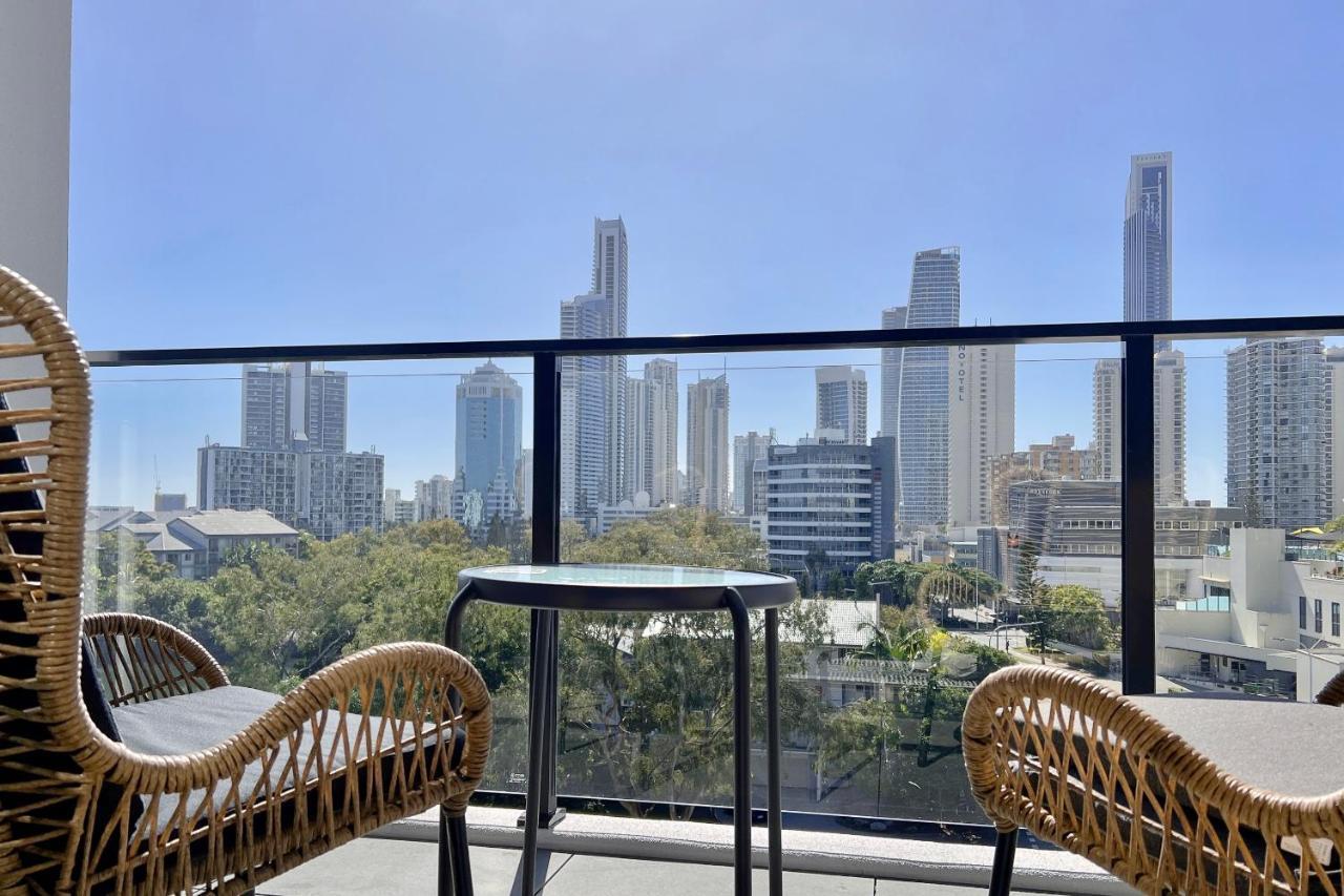 Апартаменты E.S. Surfers Paradise Голд-Кост Экстерьер фото